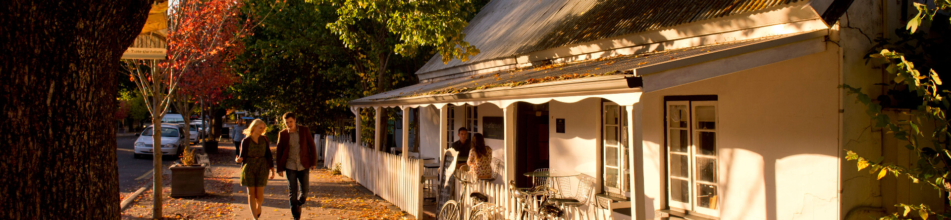 When is the best time to visit Hahndorf?